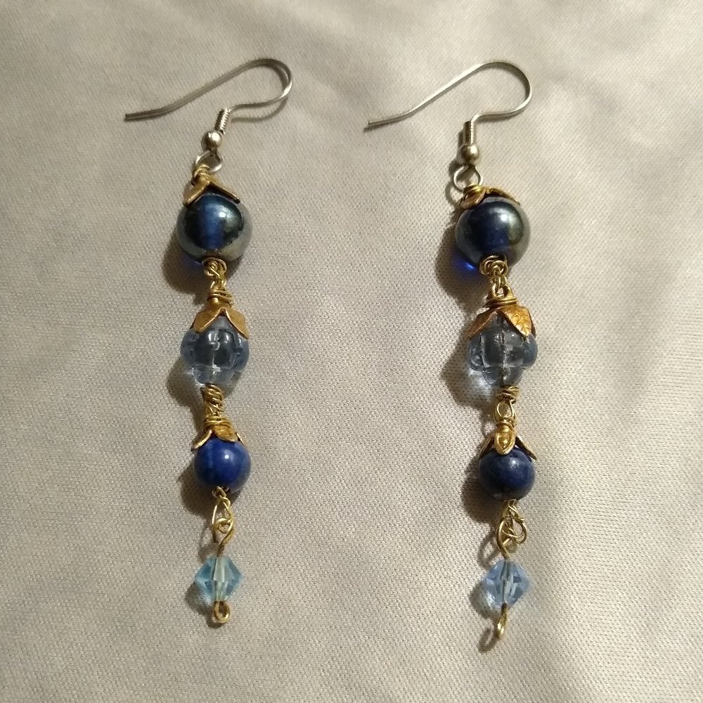 Handmade blue & gold colored earrings💙✨